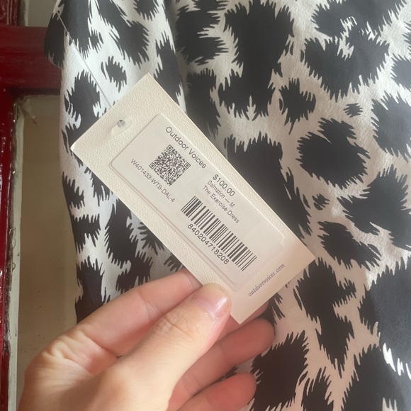NWT Outdoor Voices- Med Dalmatian Exercise Dress - Picture 2 of 4